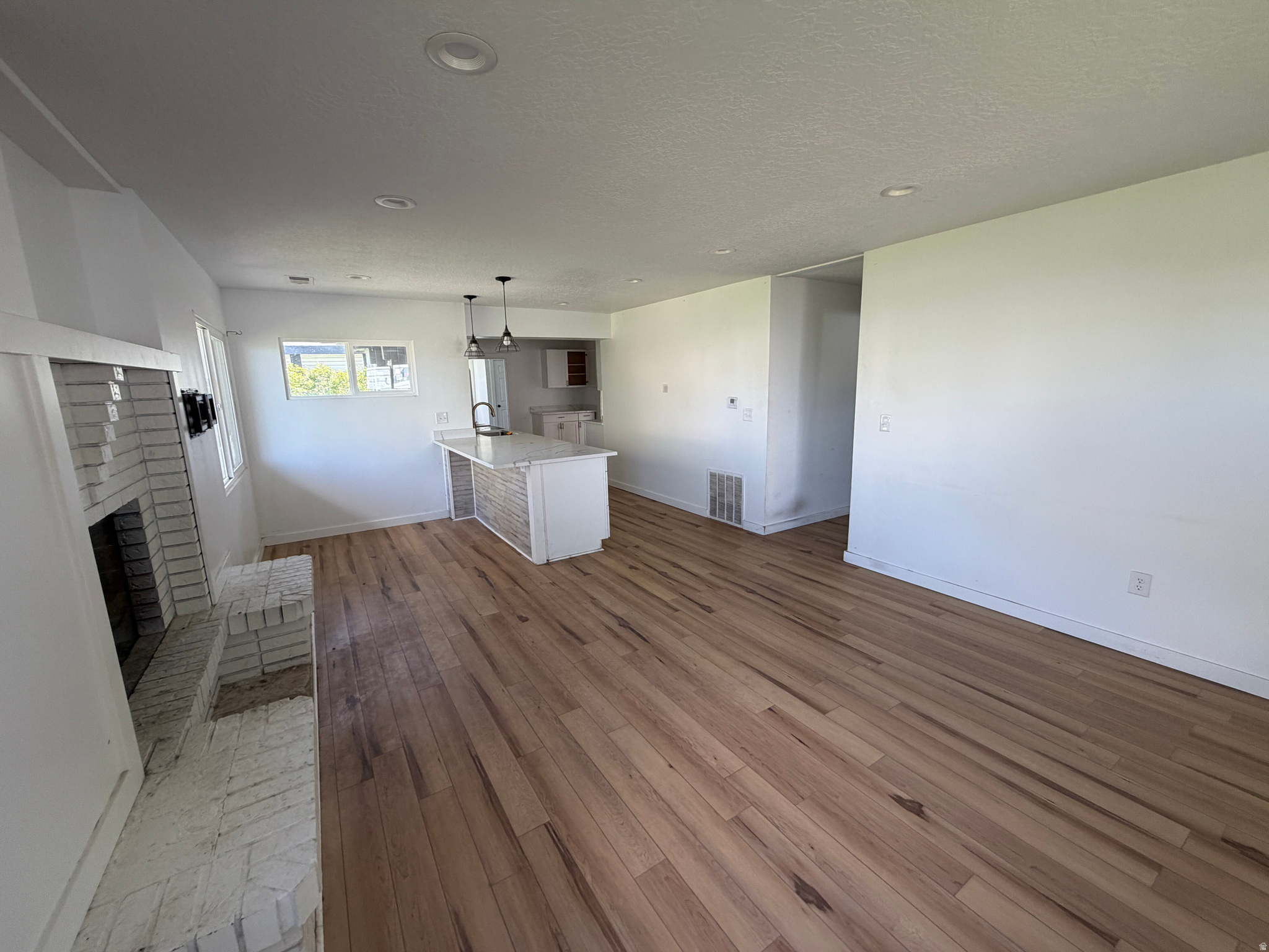 SCHRENKS WEST - Residential