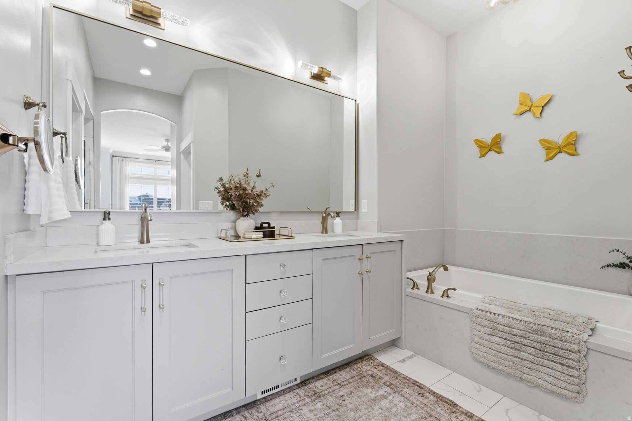 SUNSET RIDGE AT SOUTH MOUNTAIN - Residential Income