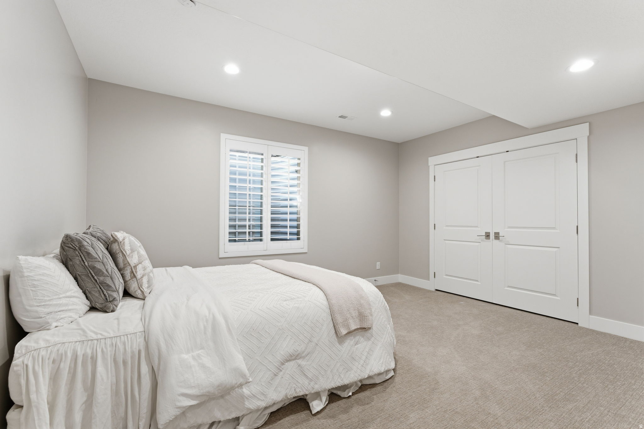 SUNSET RIDGE AT SOUTH MOUNTAIN - Residential Income