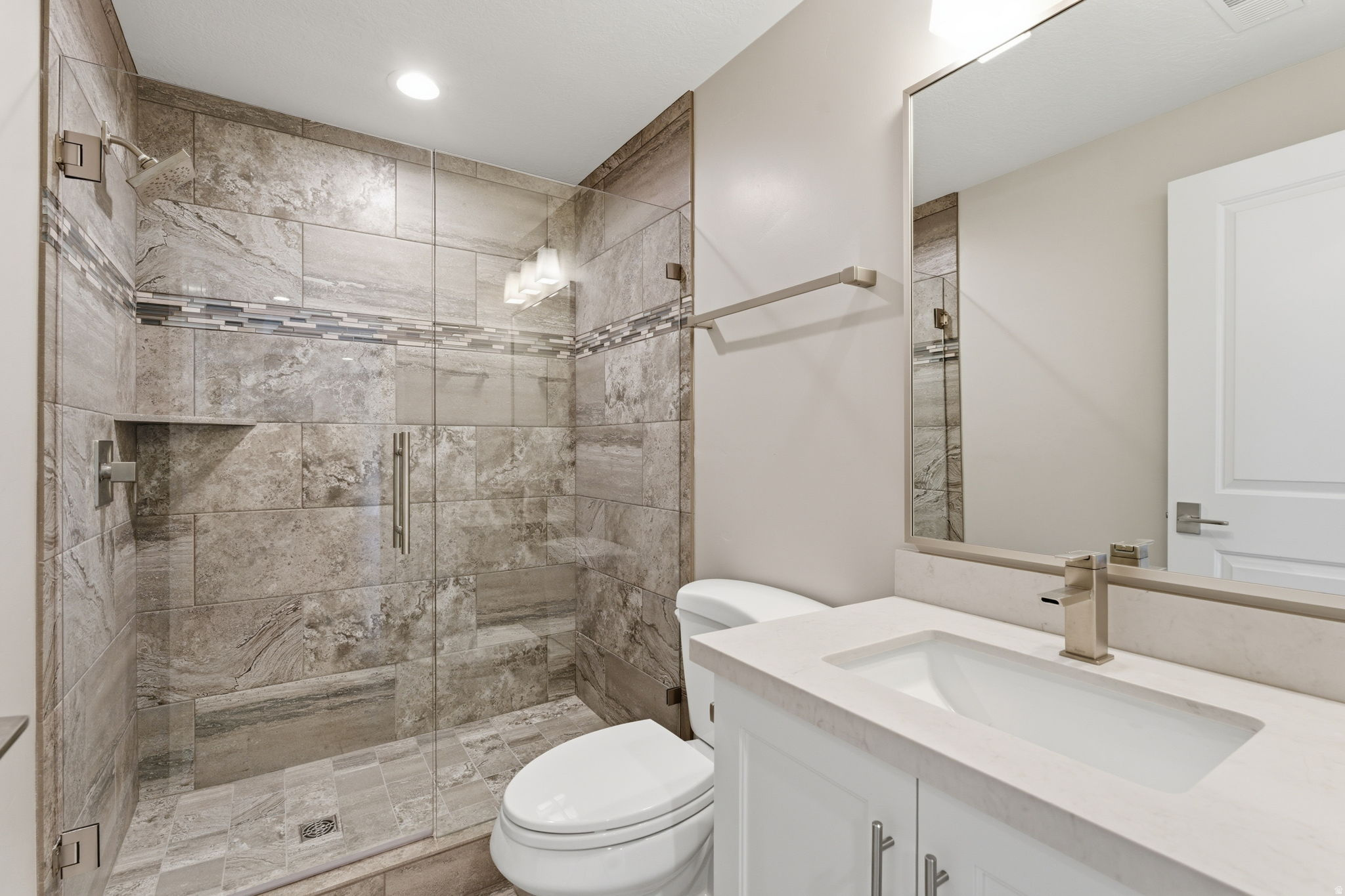 SUNSET RIDGE AT SOUTH MOUNTAIN - Residential Income