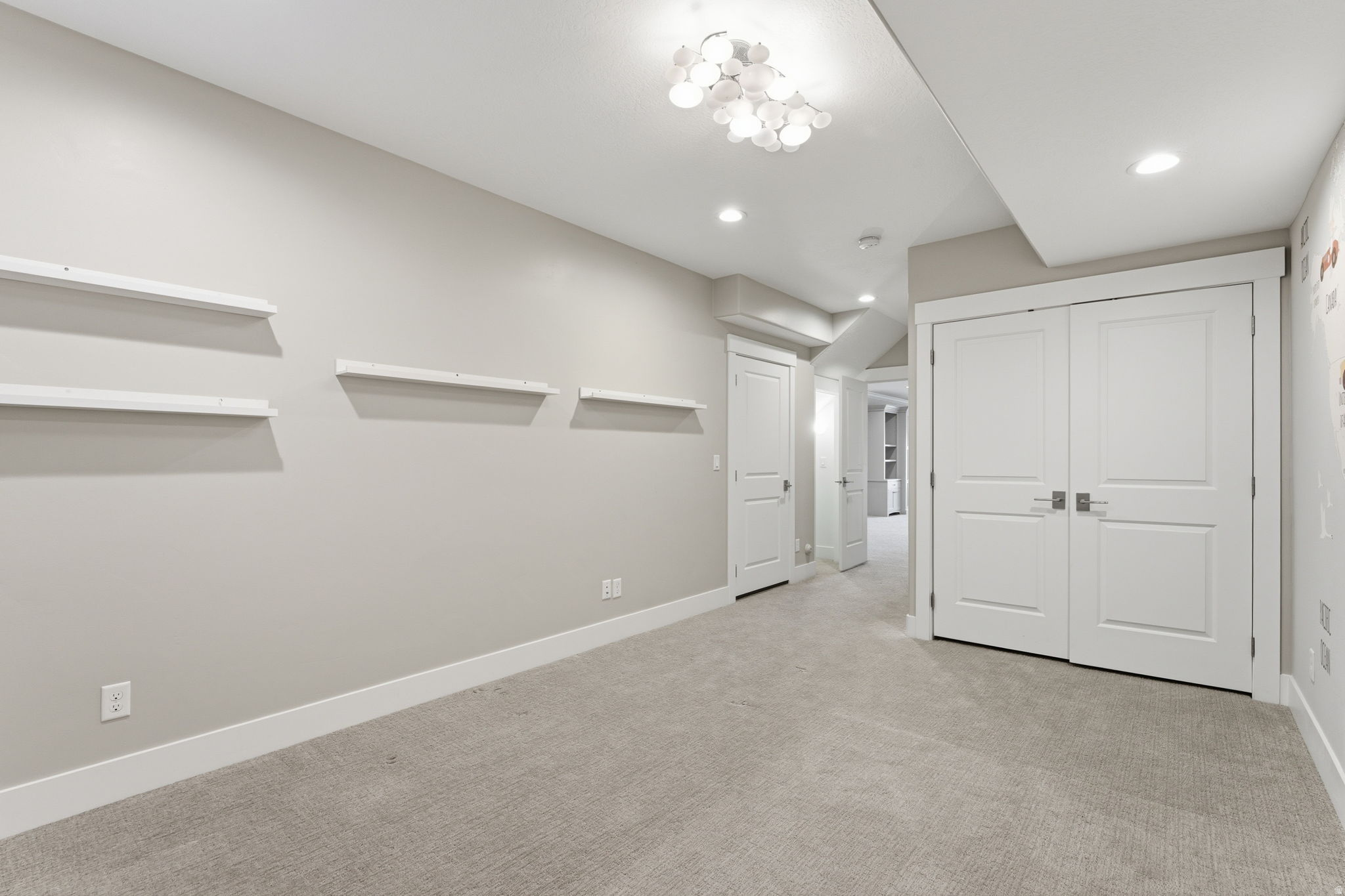 SUNSET RIDGE AT SOUTH MOUNTAIN - Residential Income