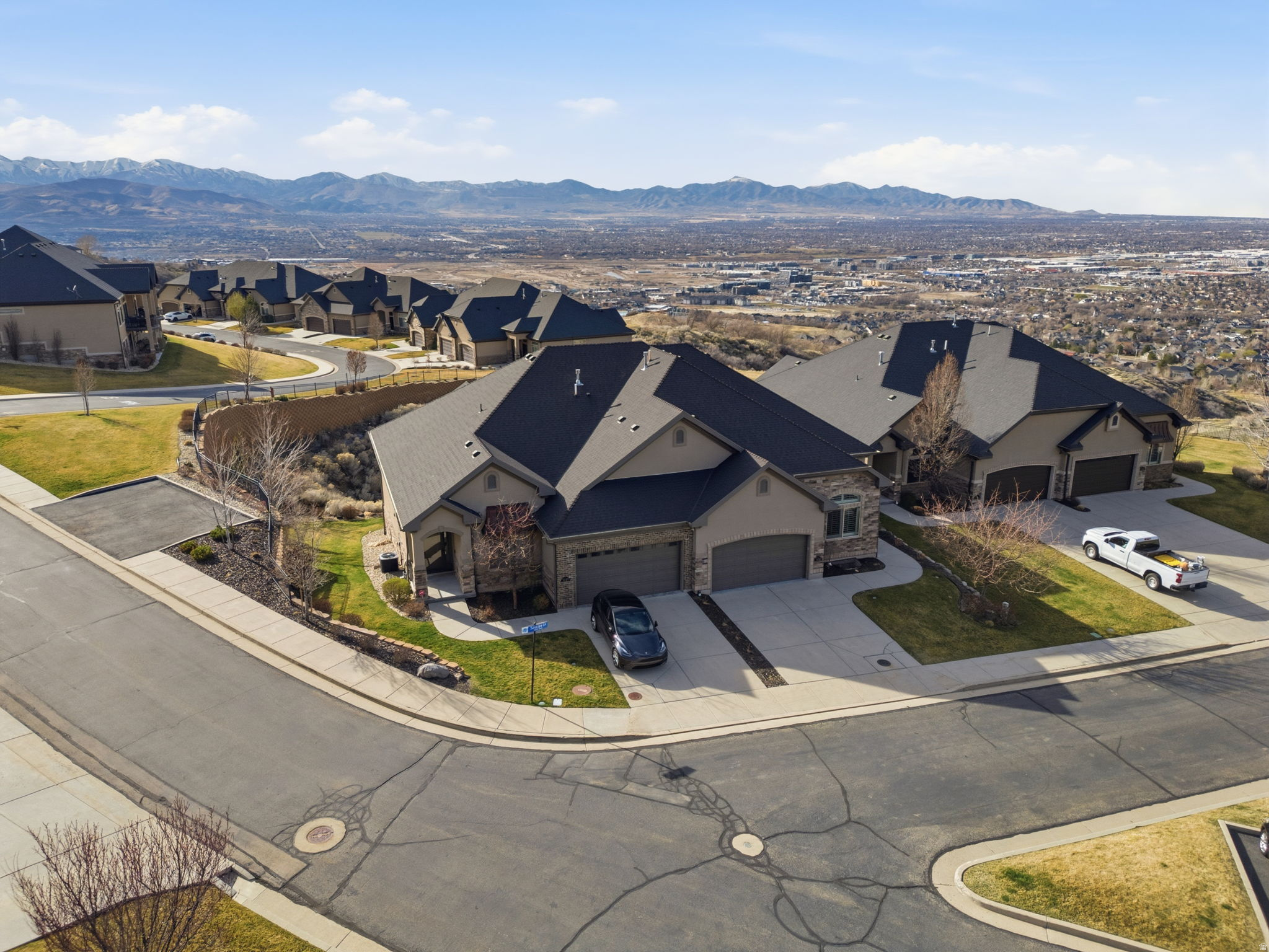SUNSET RIDGE AT SOUTH MOUNTAIN - Residential Income