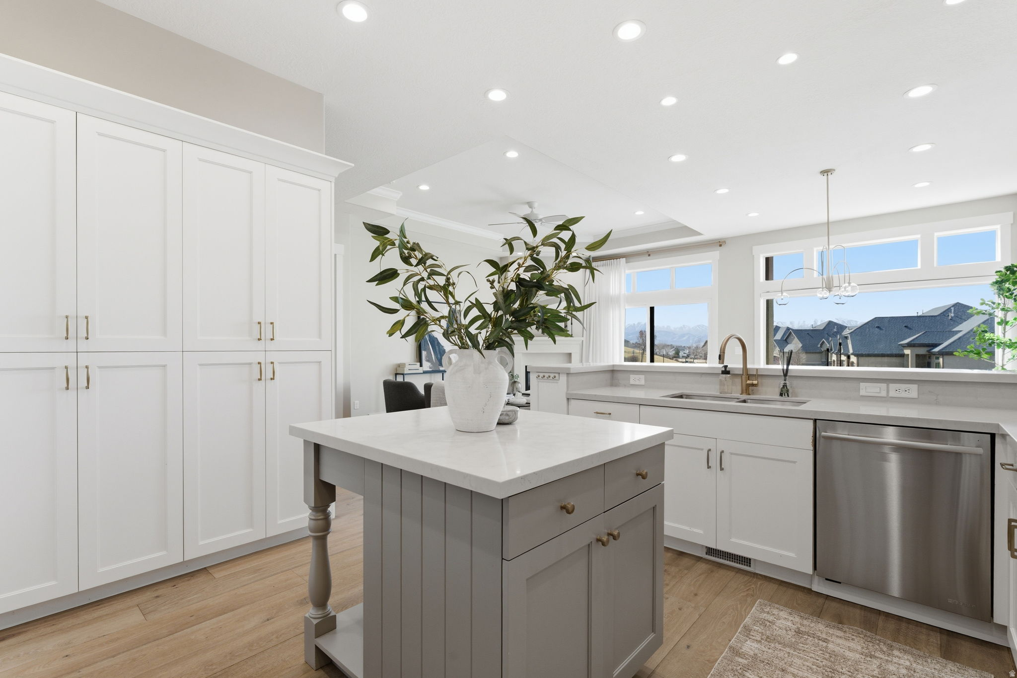 SUNSET RIDGE AT SOUTH MOUNTAIN - Residential Income