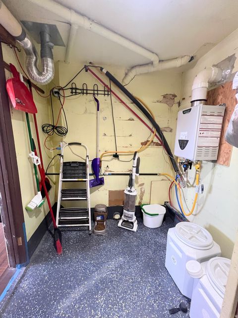 Tiny photo for 85 N WENDELL LN, Roosevelt, UT 84066 (MLS # 2155342)