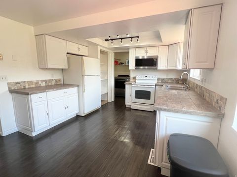 Tiny photo for 85 N WENDELL LN, Roosevelt, UT 84066 (MLS # 2155342)