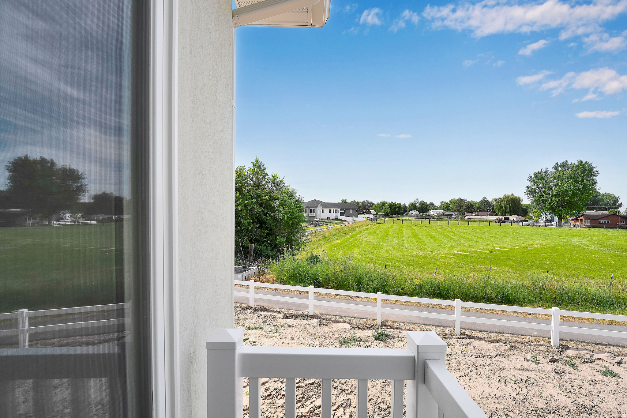 ASHLAR COVE - Residential