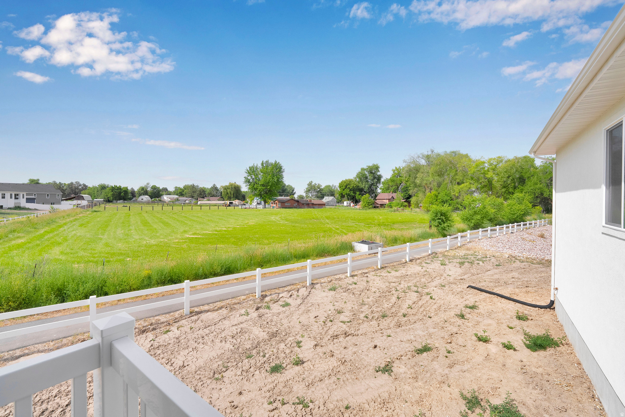 ASHLAR COVE - Residential