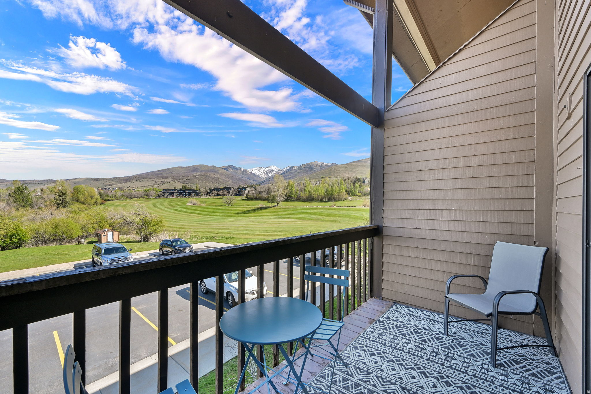 WOLF LODGE - Residential