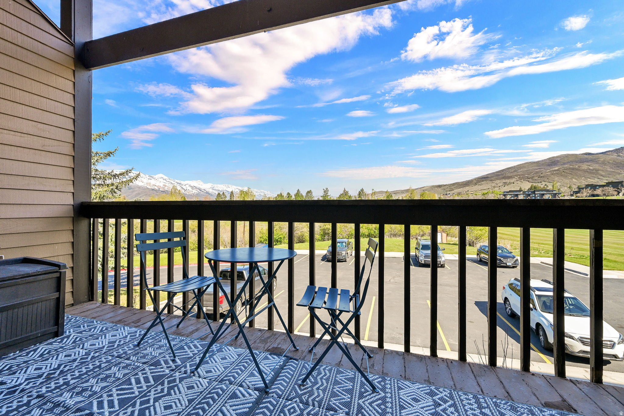 WOLF LODGE - Residential