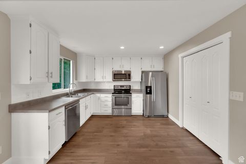 Tiny photo for 10207 N COTTONWOOD DR, Cedar Hills, UT 84062 (MLS # 2107718)