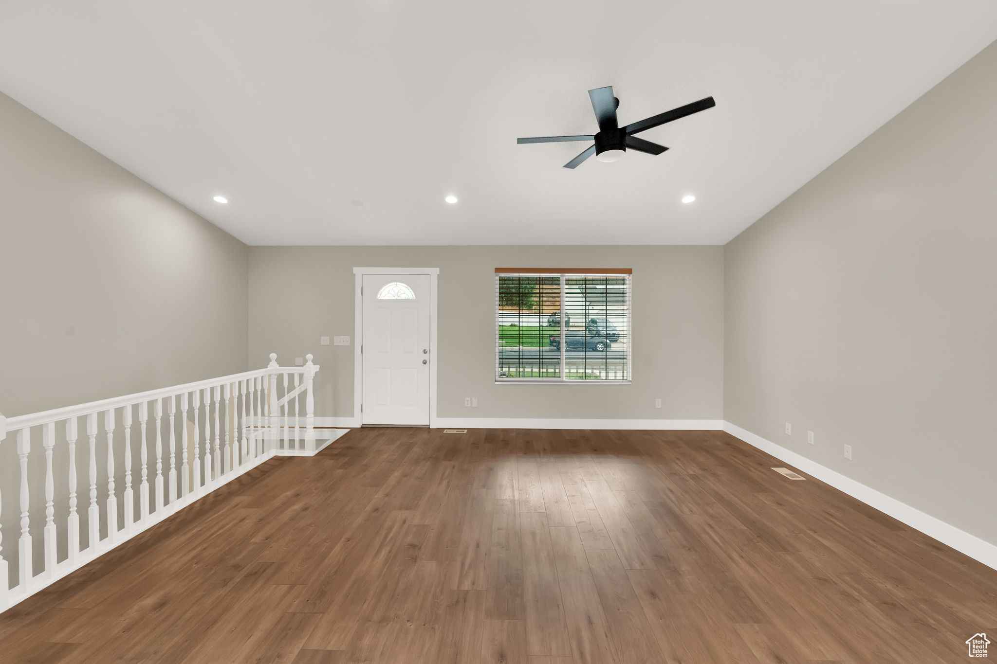 CEDAR COVE - Residential