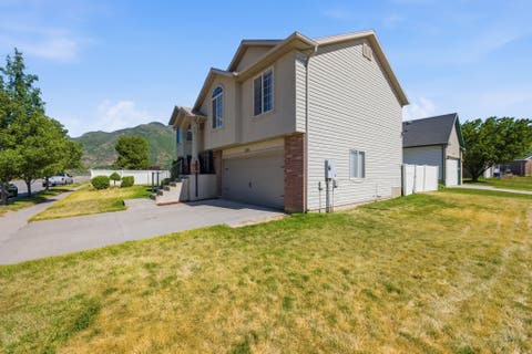 Tiny photo for 2061 E 7550 S, South Weber, UT 84405 (MLS # 2160994)