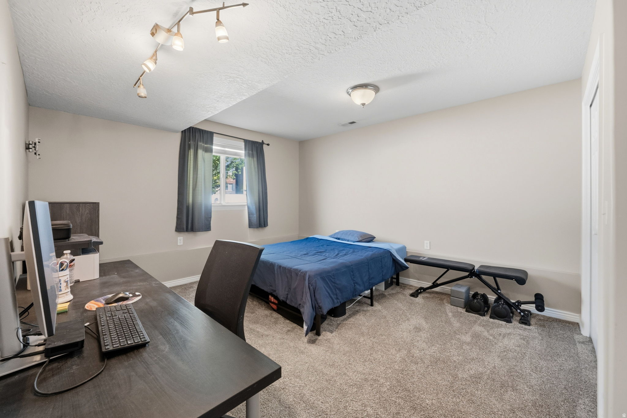 CEDAR COVE - Residential