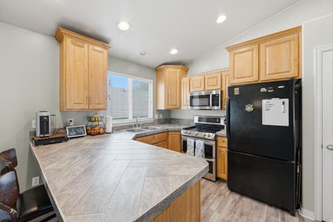 Tiny photo for 2061 E 7550 S, South Weber, UT 84405 (MLS # 2160994)