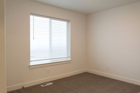 Tiny photo for 189 W 730 N, Smithfield, UT 84335 (MLS # 2125543)
