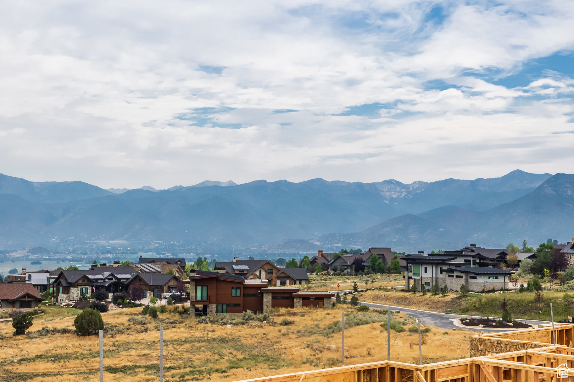 RED LEDGES - Residential