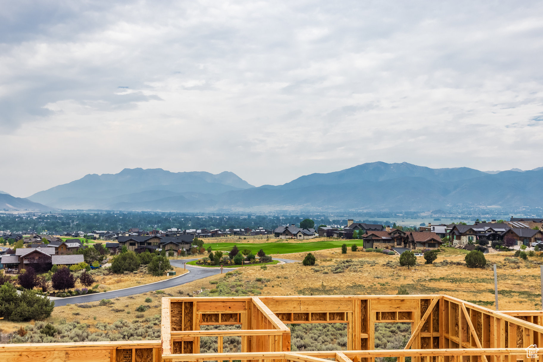 RED LEDGES - Residential