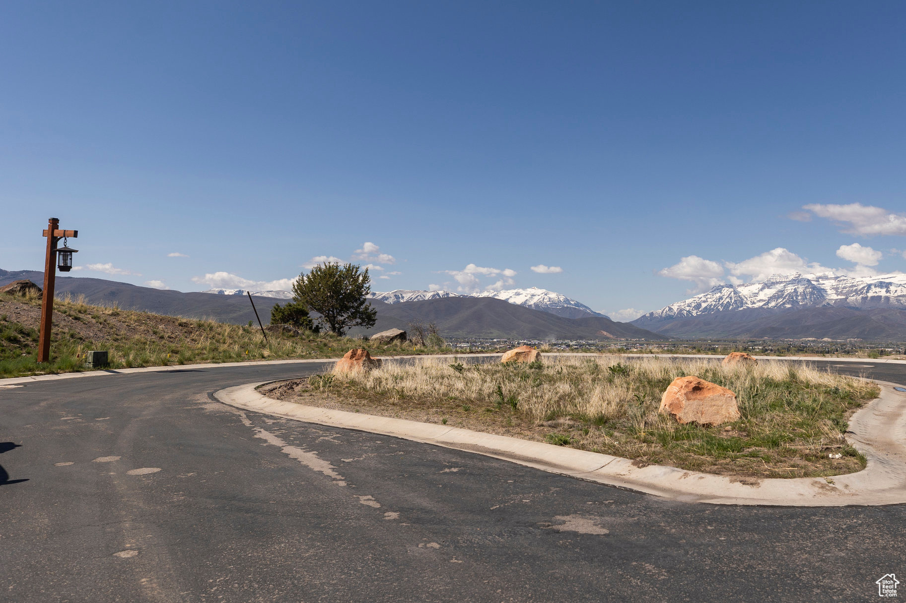 RED LEDGES - Residential