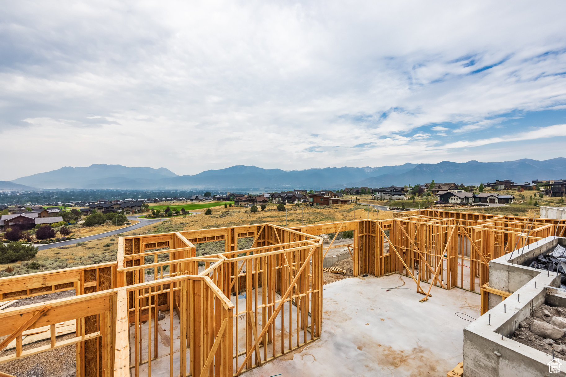 RED LEDGES - Residential