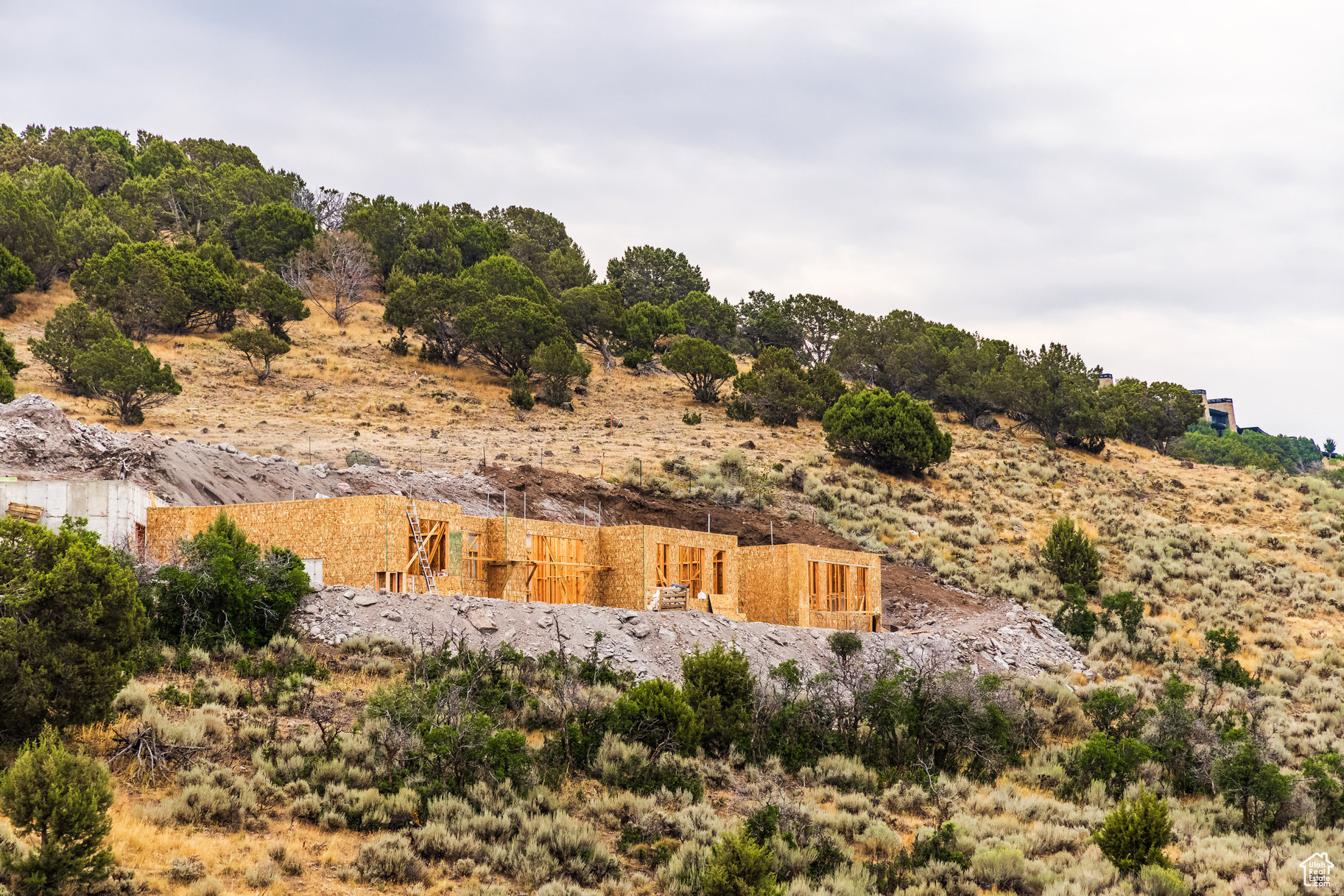 RED LEDGES - Residential