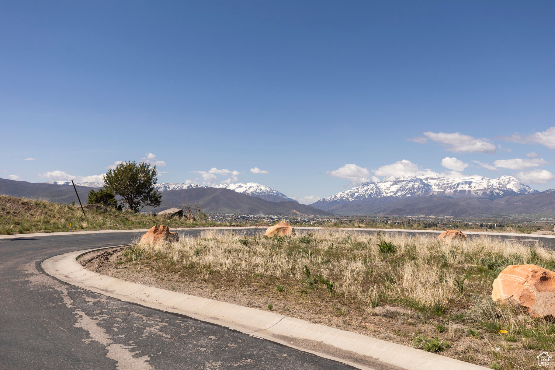 RED LEDGES - Residential