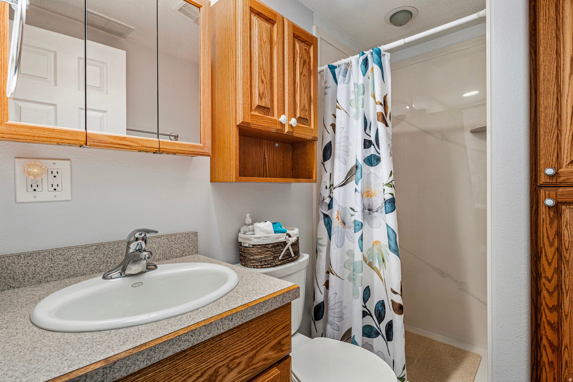 HOMESTEAD - Residential