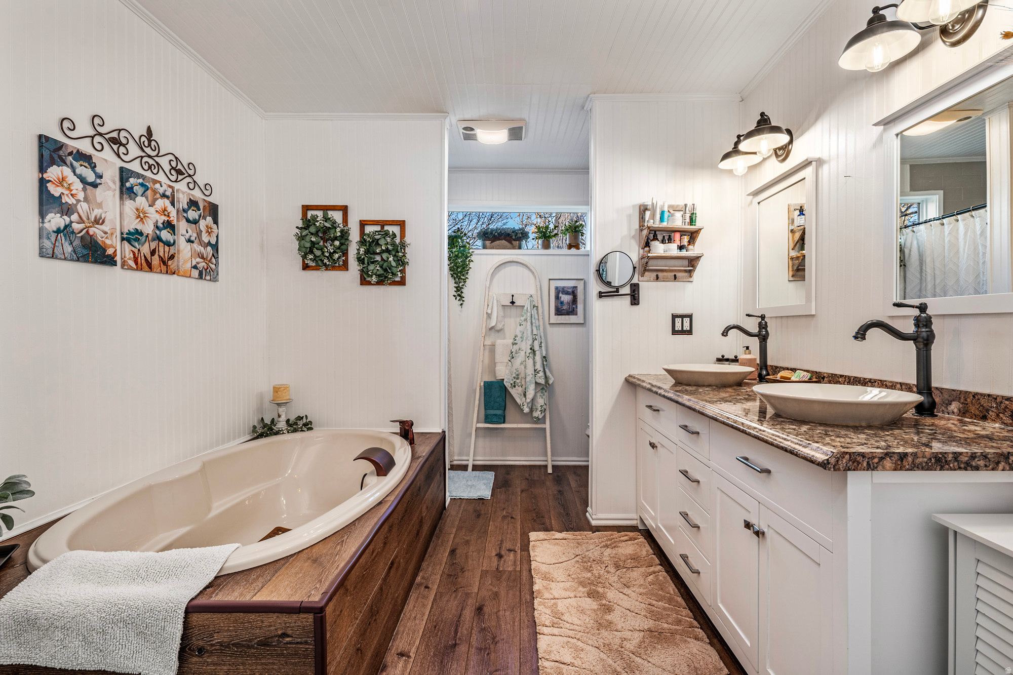 HOMESTEAD - Residential