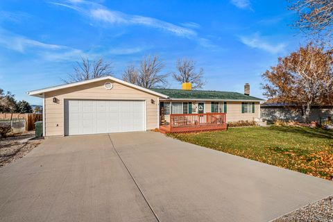 Photo of 4725 N MULE TRAIN Dr, Enoch, UT 84721 (MLS # 2124820)