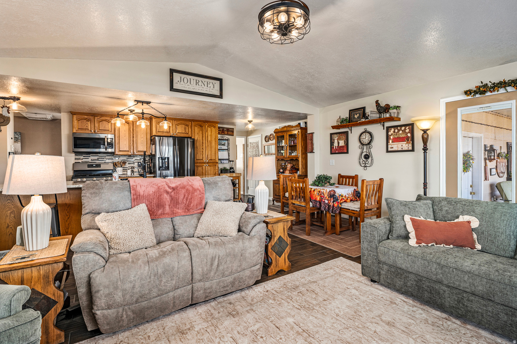 HOMESTEAD - Residential