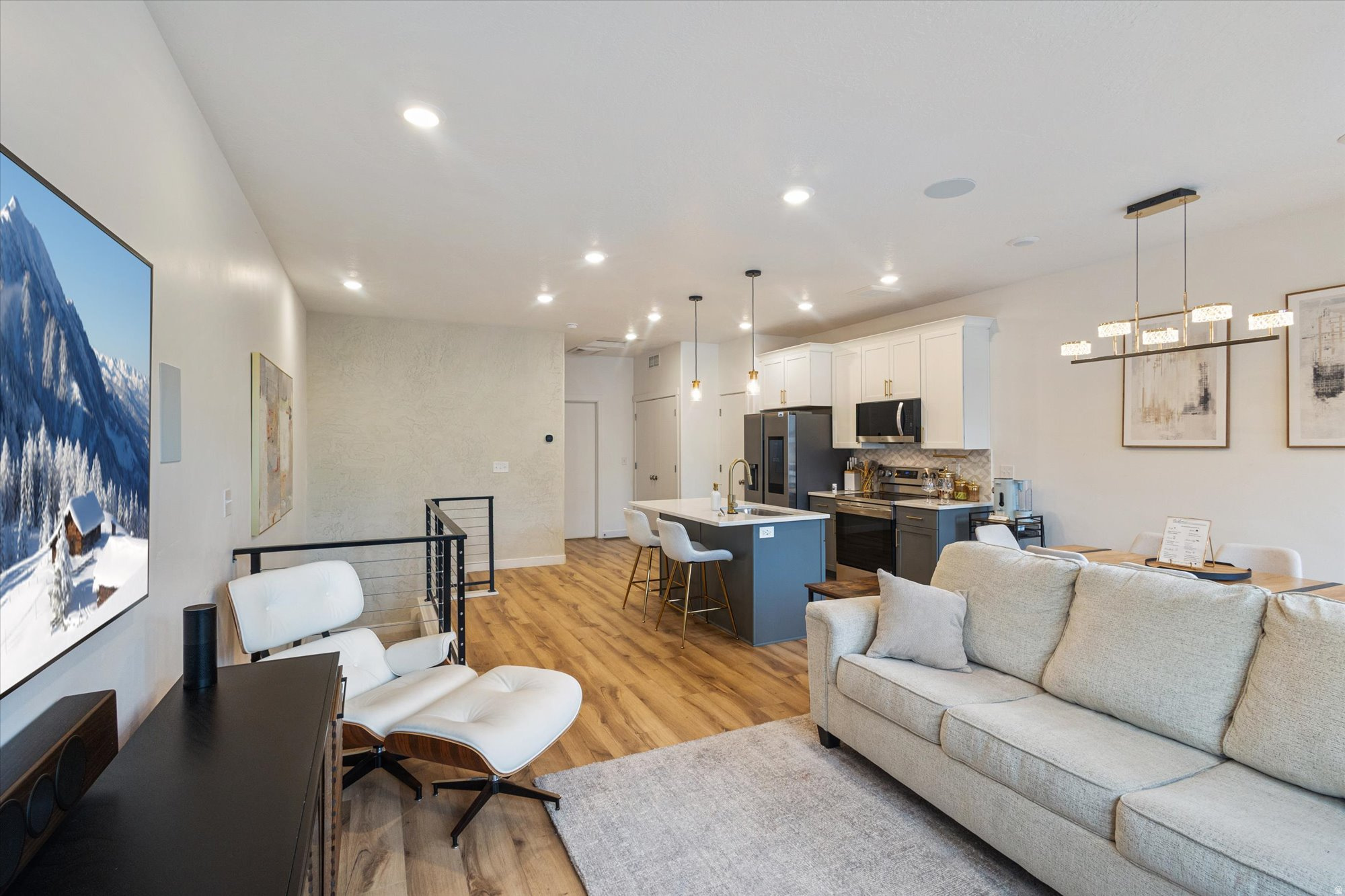 BISHOP PLACE - Residential