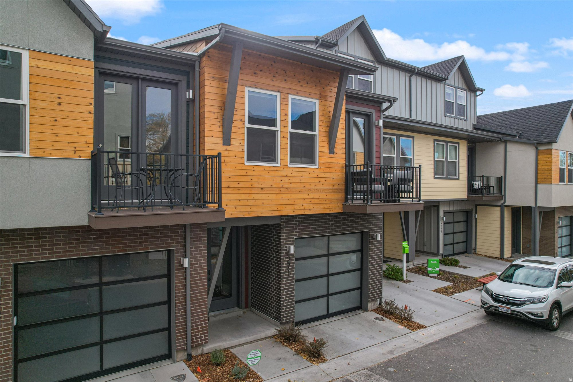 BISHOP PLACE - Residential