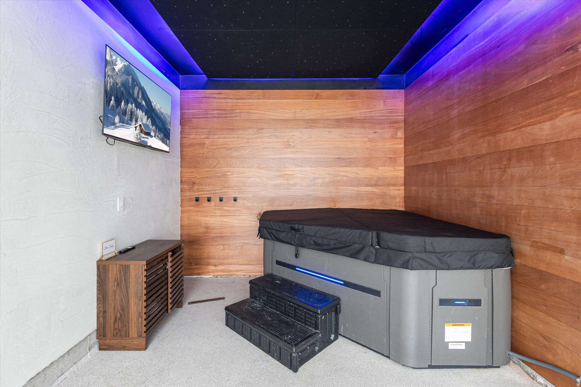 BISHOP PLACE - Residential