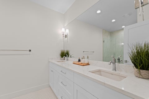 Tiny photo for 1623 S 200 E, Farmington, UT 84025 (MLS # 2163270)