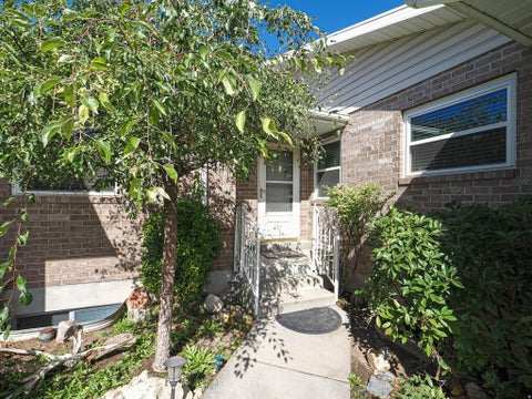 Tiny photo for 546 S 20 E, Orem, UT 84058 (MLS # 2181625)