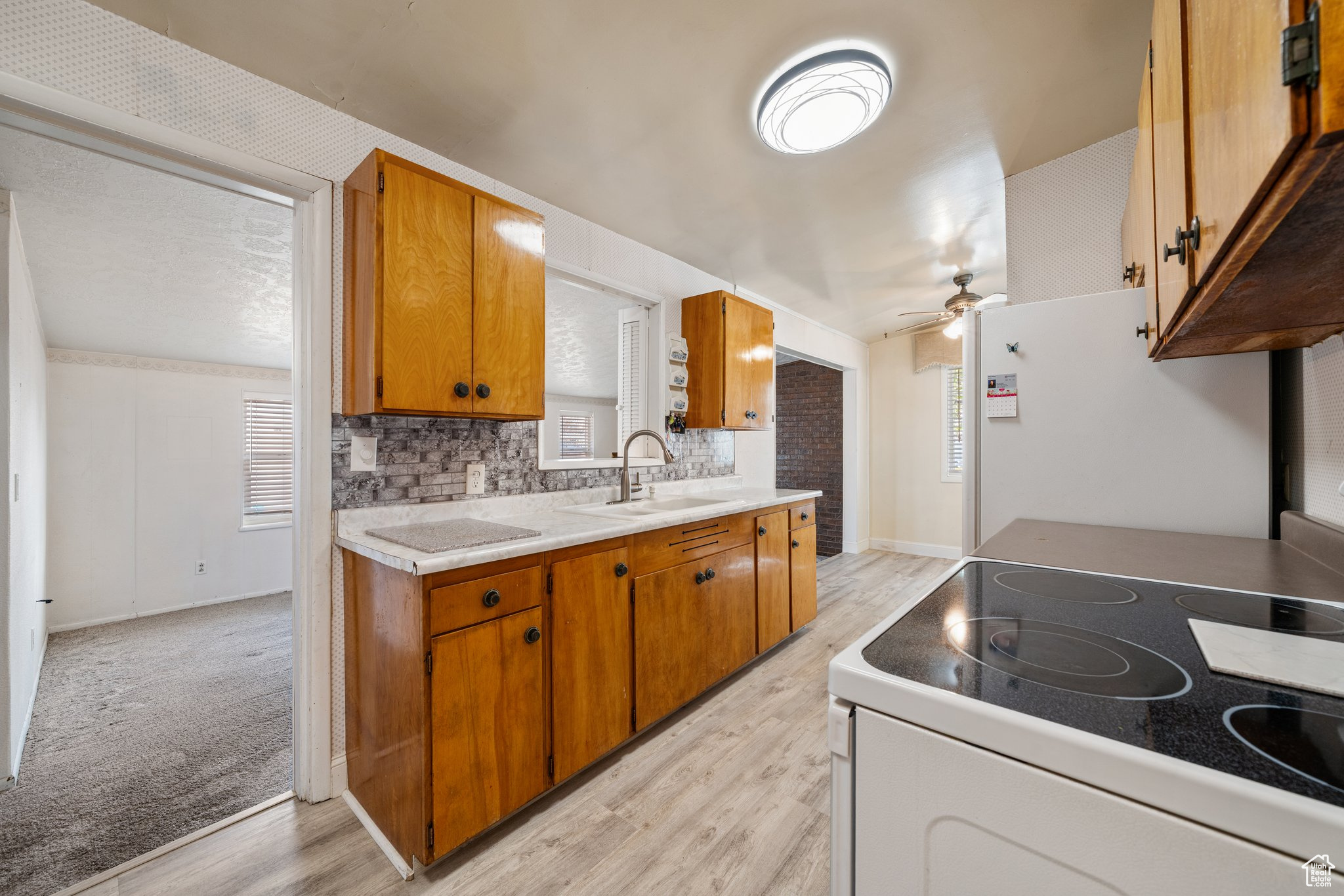 584 N 980, Orem, Utah image 9