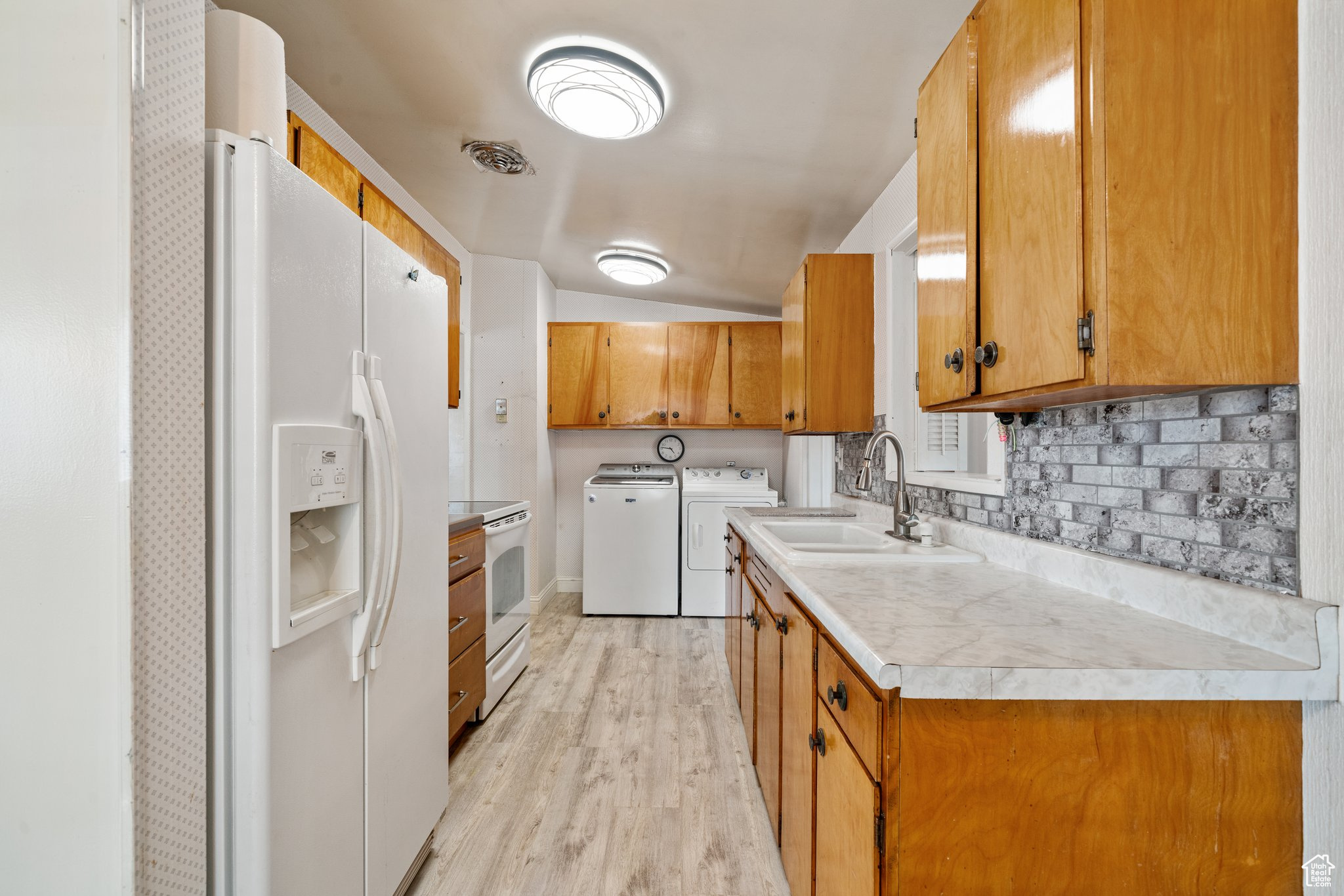 584 N 980, Orem, Utah image 7