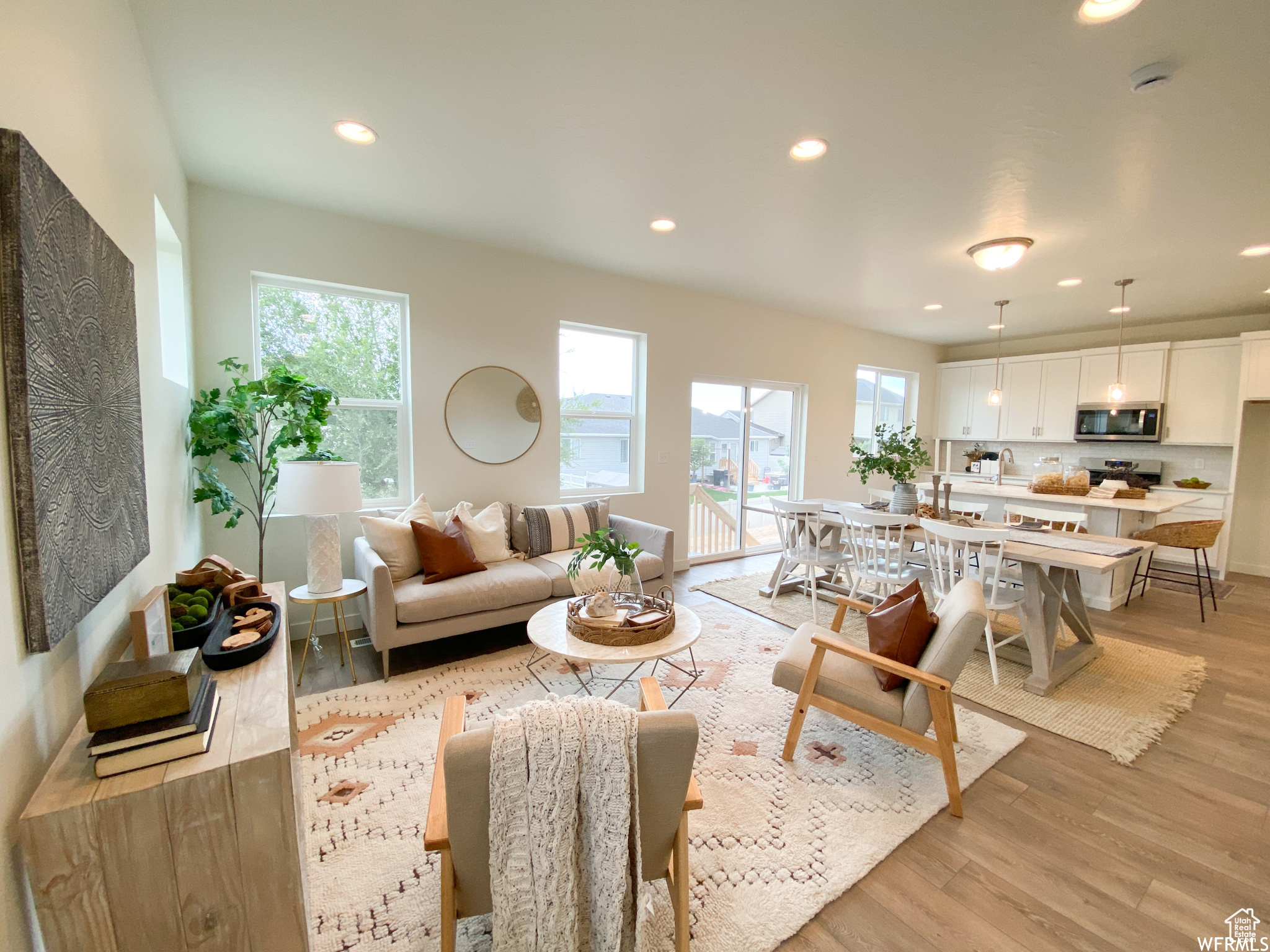 EAGLE HEIGHTS - Residential