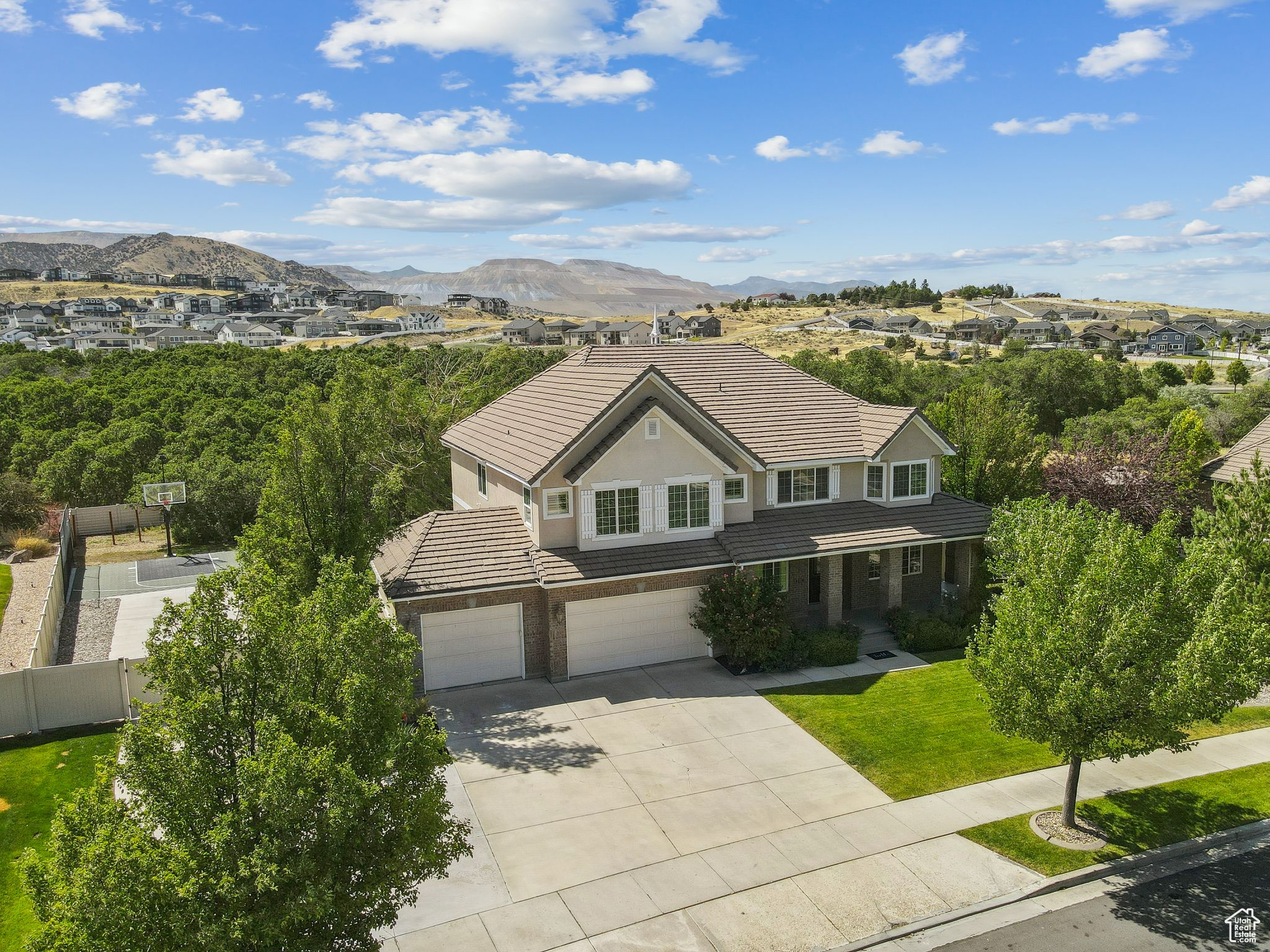 THE COVE AT HERRIMAN SPRINGS - Residential