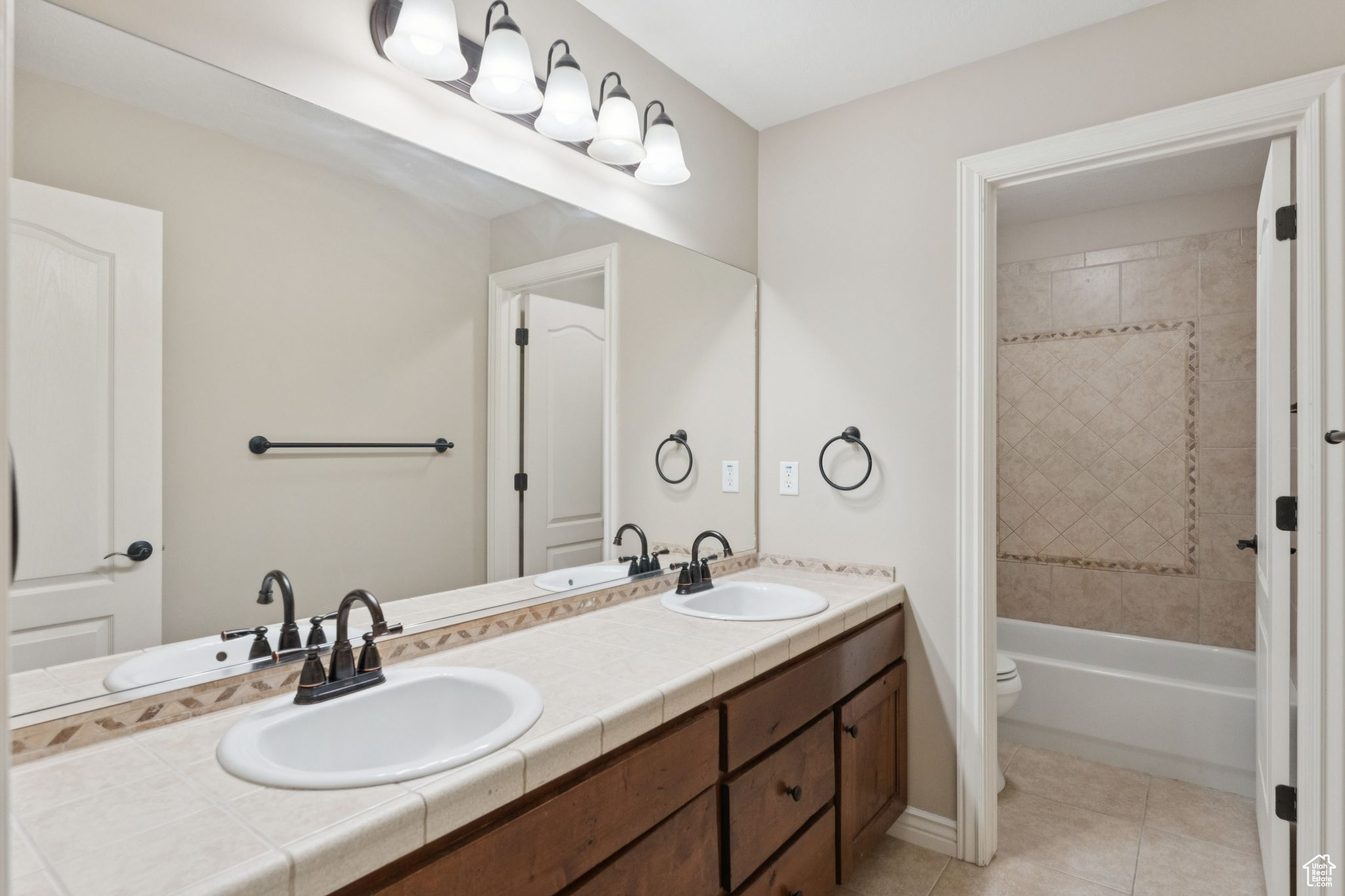 THE COVE AT HERRIMAN SPRINGS - Residential