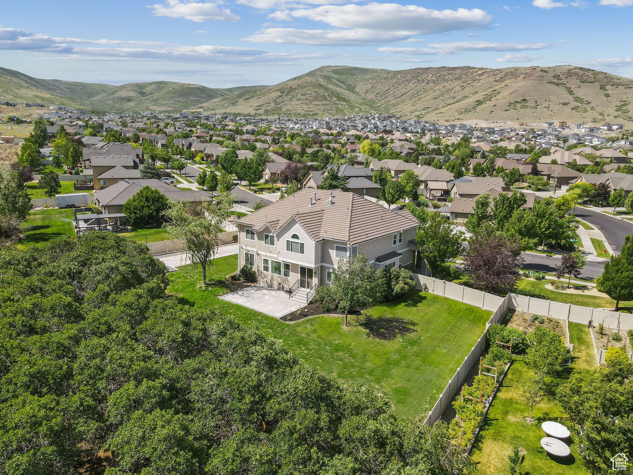 THE COVE AT HERRIMAN SPRINGS - Residential