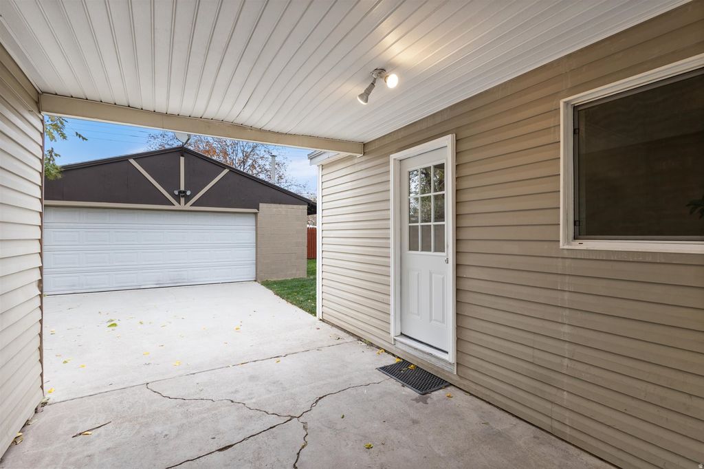 Photo of 4362 W 5015 S, Kearns, UT 84118 (MLS # 2121625)