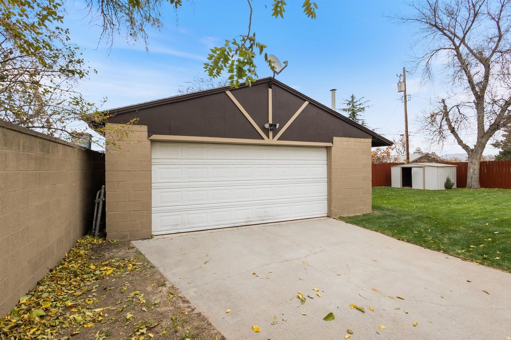 Photo of 4362 W 5015 S, Kearns, UT 84118 (MLS # 2121625)