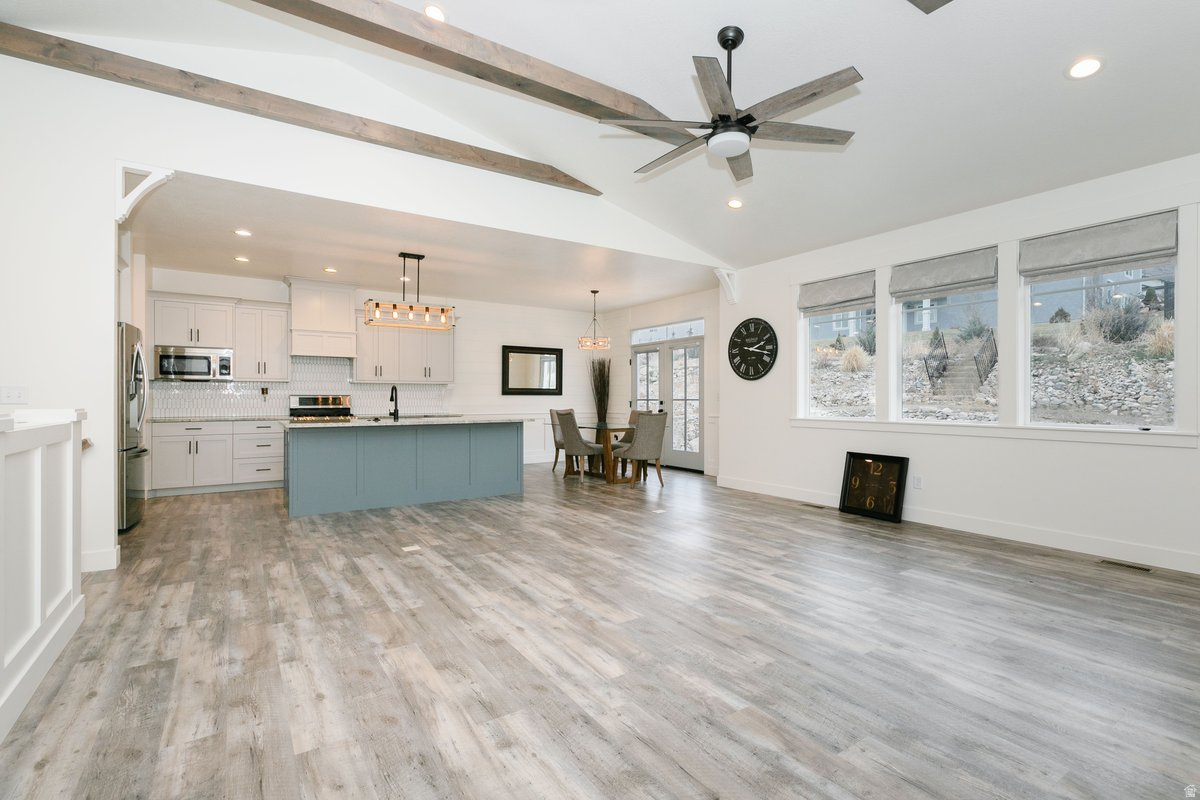 JUNIPER HOLLOW - Residential