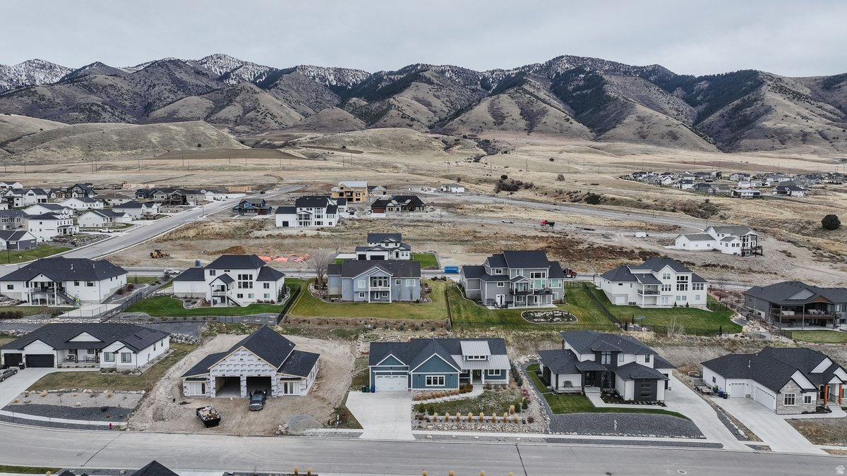 JUNIPER HOLLOW - Residential