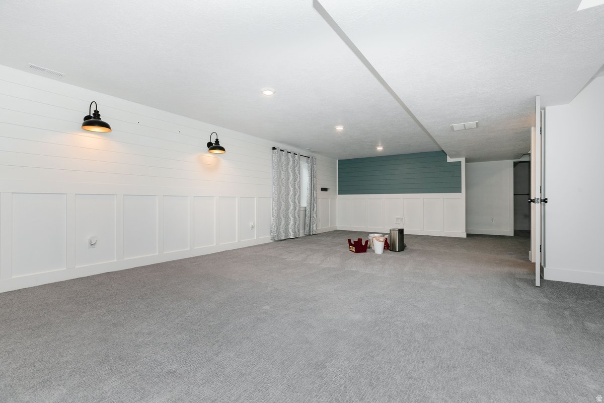 JUNIPER HOLLOW - Residential