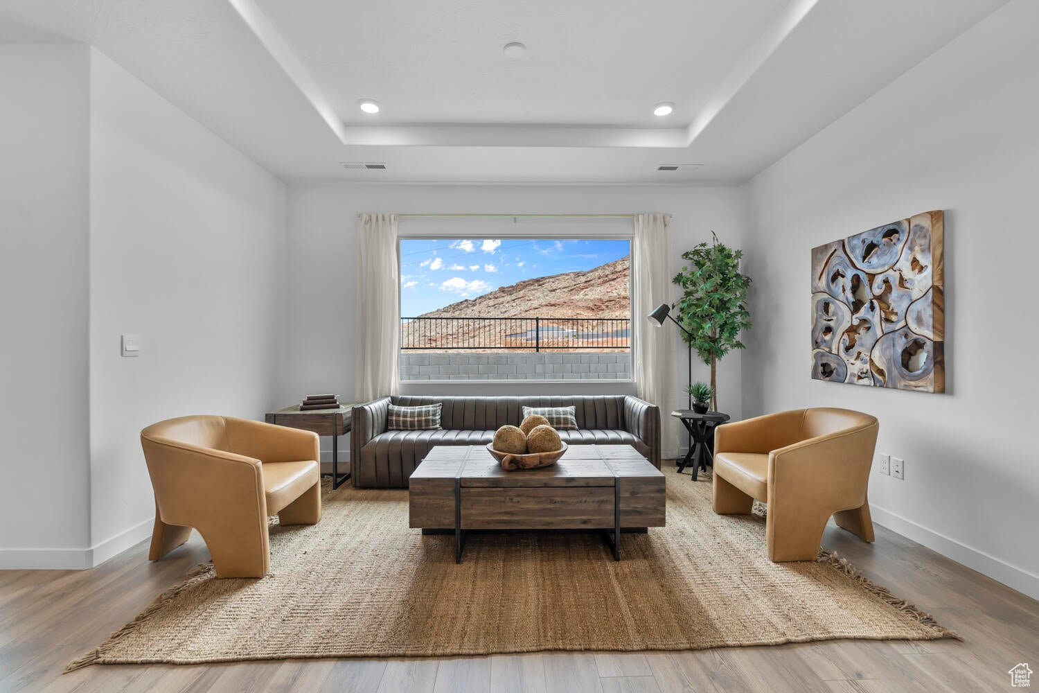 LONG VALLEY - Residential