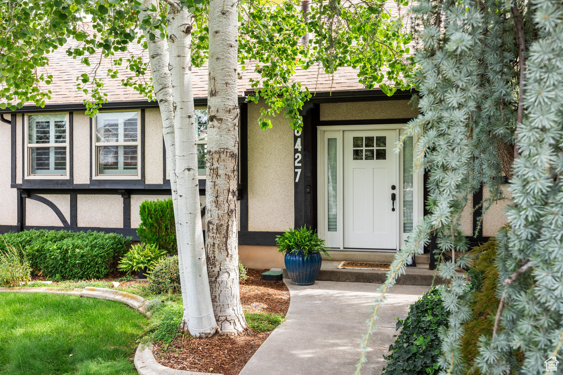 ROTHMOOR ESTATES - Residential