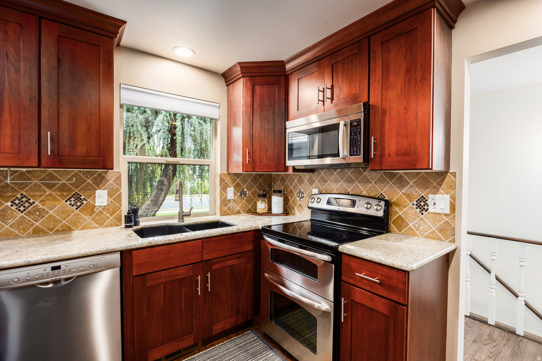 ROTHMOOR ESTATES - Residential