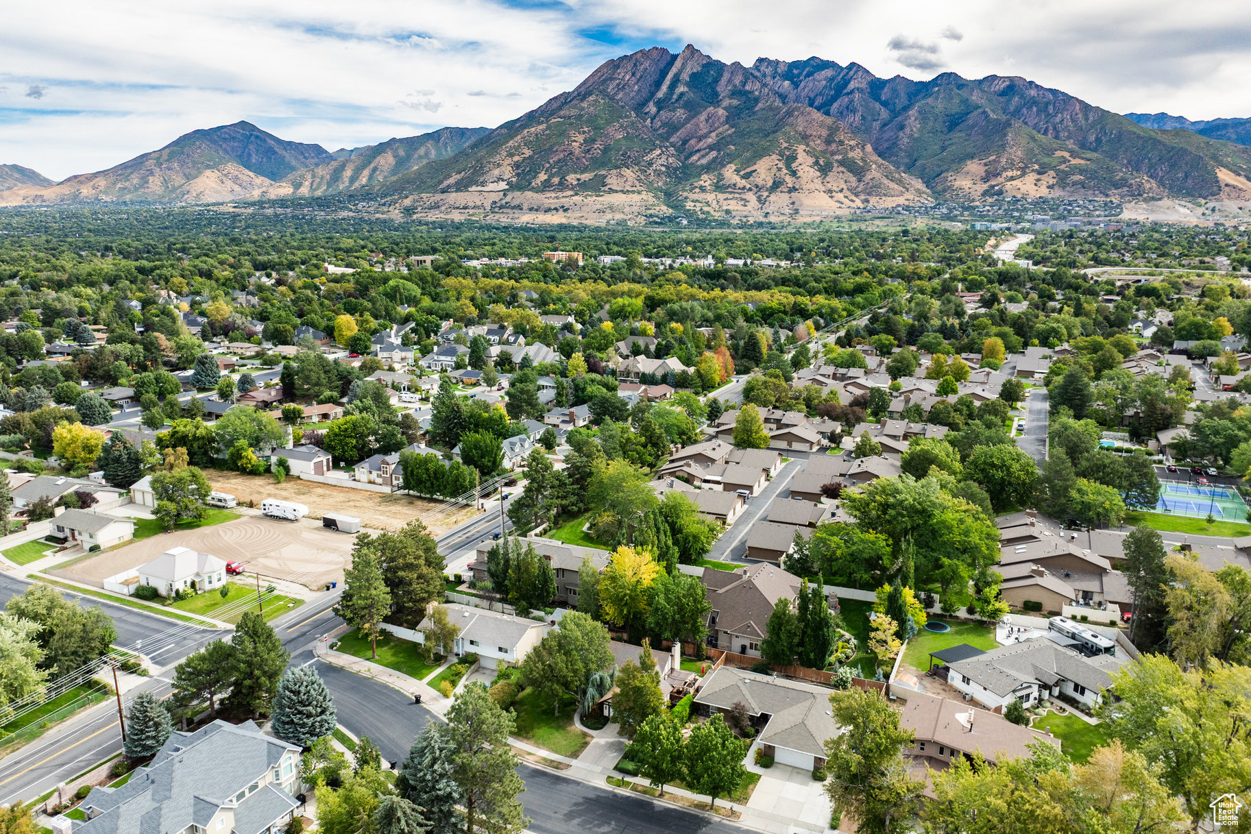 ROTHMOOR ESTATES - Residential