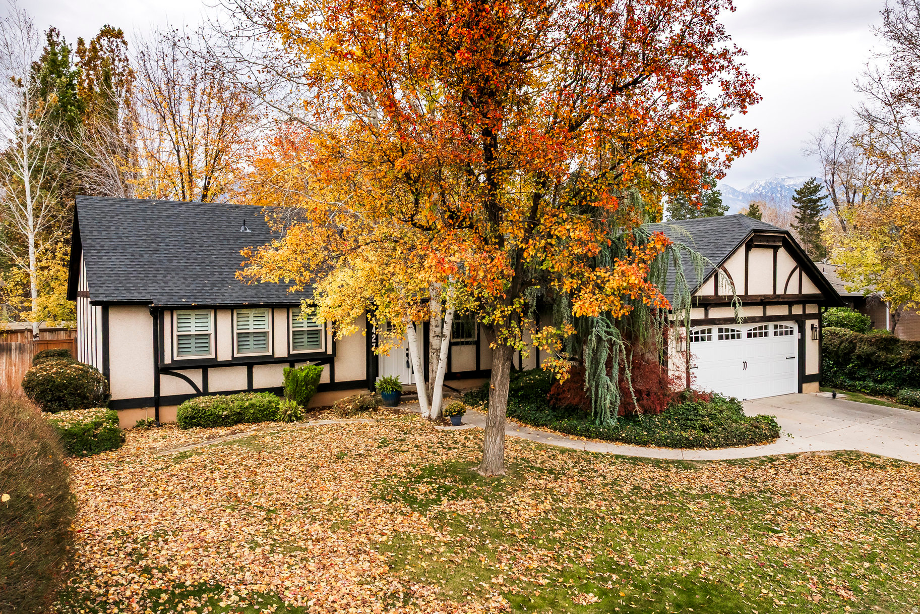 ROTHMOOR ESTATES - Residential